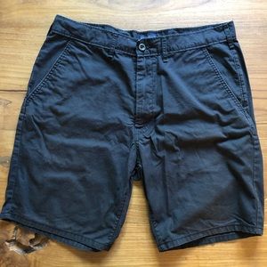 Levi’s walking short